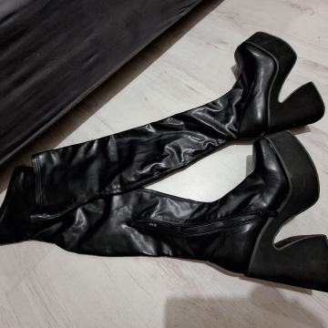 Novi Ženski škornji nad koleni s peto - Koi Footwear