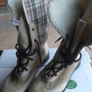 NOVI ženski škornji PEKO, št. 39