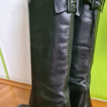 ženski usnjeni škornji.ji št.40,5 - ali 7,5
