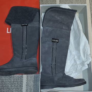 ZIMSKI ŠKORNJI LIU JO