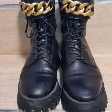 Zimski ženski škornji št. 42