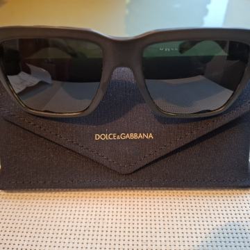 DOLCE & GABBANA