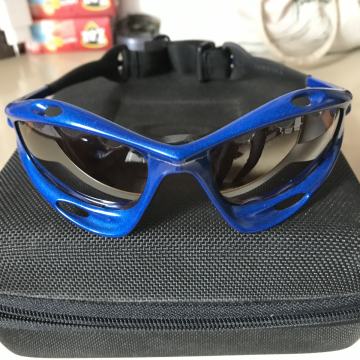 OAKLEY (Racing) Water Jacket