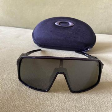 Oakley Sutro