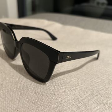 Prodam Dior sončna očala