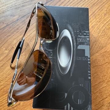 Sončna očala Oakley Crosshair Crome