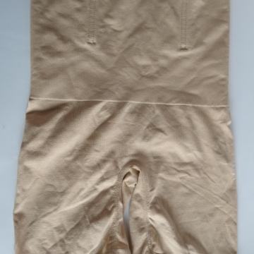 Hlačke za oblikovanje postave