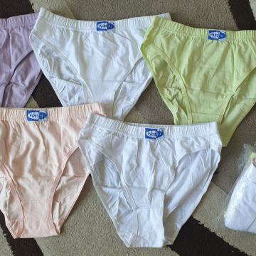 SPODNJE HLAČKE 40/42 NOVE