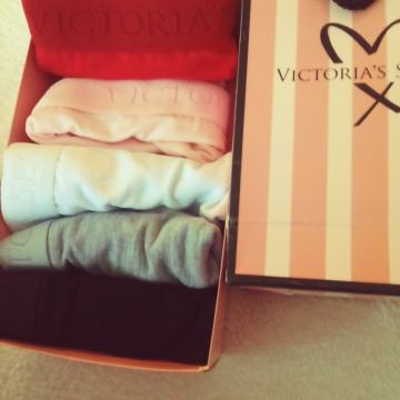 Spodnjice in nedrček