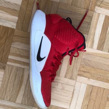 Nike košarkaški čevlji