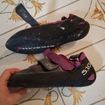 Plezalni čevlji stealth št. 38
