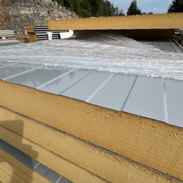 Fasadni sendvič paneli 80 mm – skrito vijačenje, 245 m² na zalogi