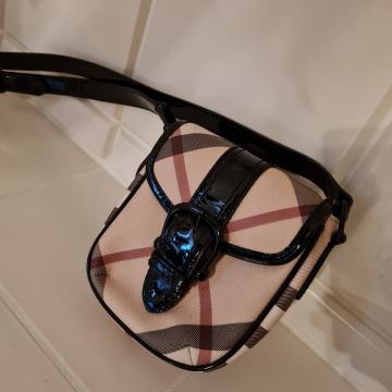 Burberry torbica