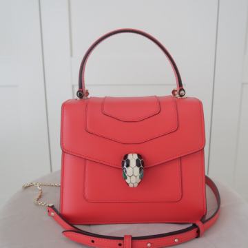 Bvlgari Serpenti Top Handle torbica koralne barve