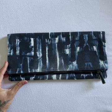 COS clutch pisemska torbica