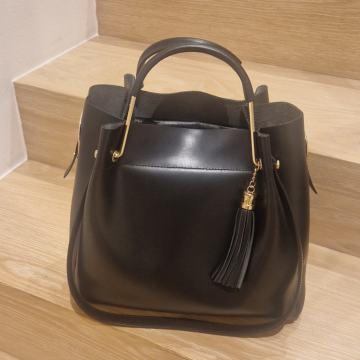 Črna NOVA ženska torbica torba naramna ali ročna 27x29x14cm