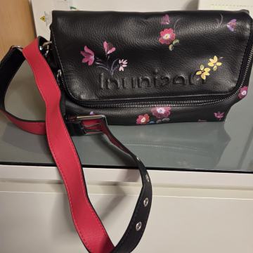 Desigual 35€