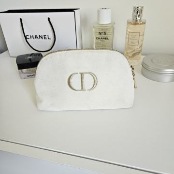 Dior toaletna torbica