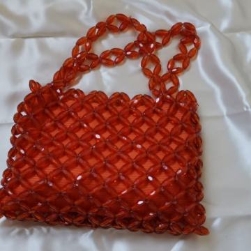 Edinstvena torbica iz koravd naprodaj