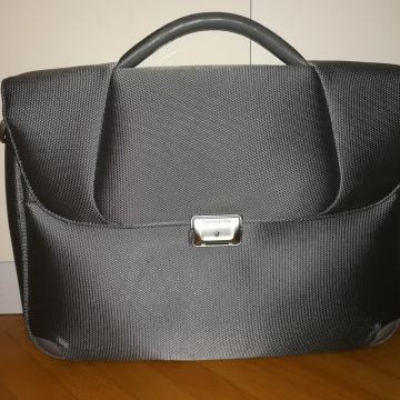 NOVA Elegantna POSLOVNA AKTOVKA SAMSONITE, sivo - srebrna