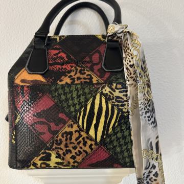 Elegantna ženska torbica