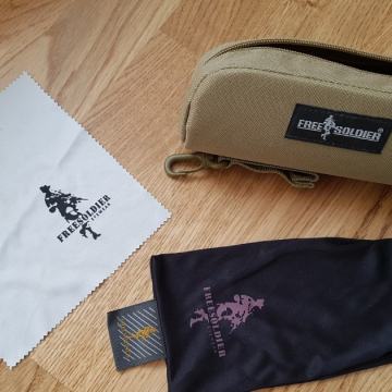 NOVO! Etui, torbica FREESOLDIER za očala skupaj z ovitkom in krpico