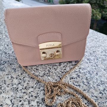Furla metropolis usnjena torbica