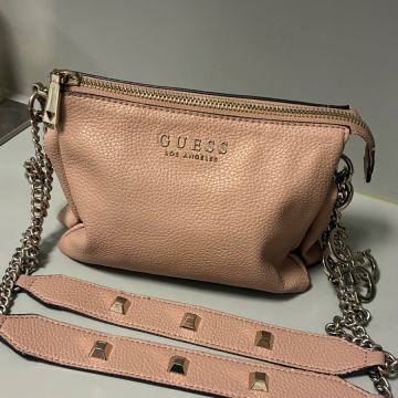 Guess torbica