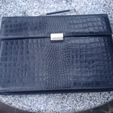 Lerota poslovna torba usnjena 43x31cm, črna, Ljubljana