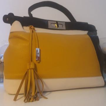 m.dodatek#TORBICA ○Prestigio ○elegantna ●nerabljena ●ugodno