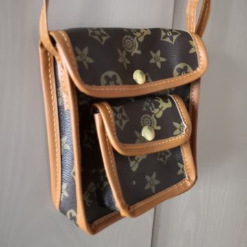 Nova majhna ženska torbica