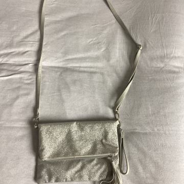 Manjša torbica z bleščicami