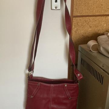 Manjša usnjena torbica