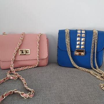 nove manjše torbice