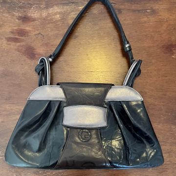 Marjeta Grošelj usnjena torbica