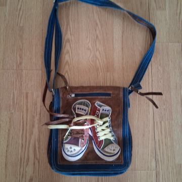 Otroška torbica iz 100% Jeansa.