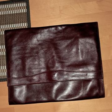 Poslovna, usnjena torbica