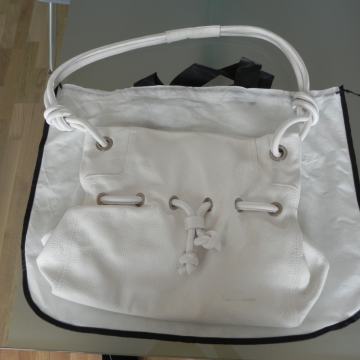 Prodam torbo Valter Valentino