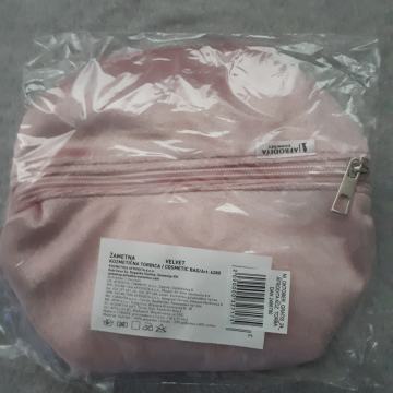 Prodam žensko torbico