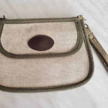 Nova ročna mini torbica 19x14cm