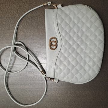 Svetlo modra torbica