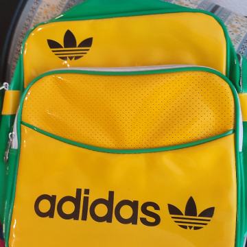 Torbe, od novih do lepo ohranjenih rabljenih. Cena po dogovoru