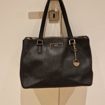 torbica DKNY