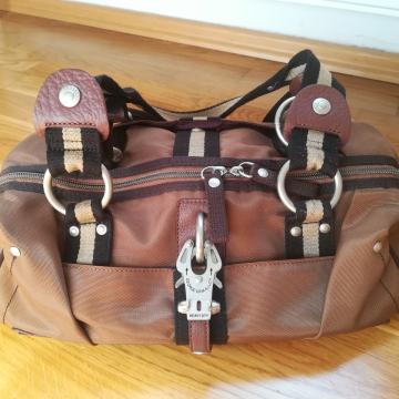 NOVA torbica George Gina & Lucy, rjava in črna