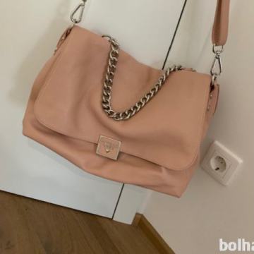 Torbica GUESS • 2023• original • nova• PTUJ • mb • PTT •ugodno•••••