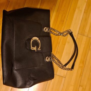 Torbica Guess (usnje)