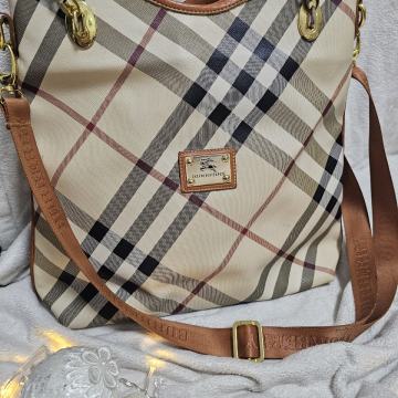 Torbica inspired by Burberry