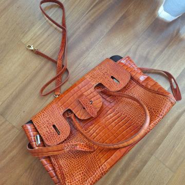 Usnjena torbica Jager