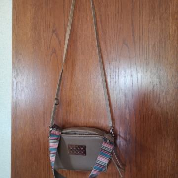 Nova torbica za 12€