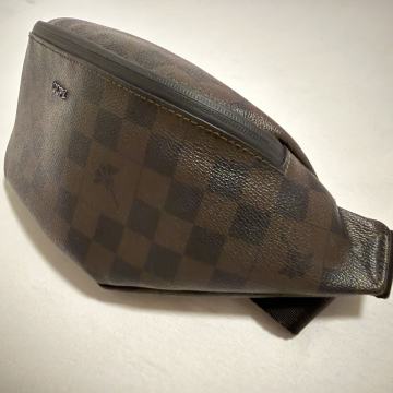 Torbica za okoli pasu